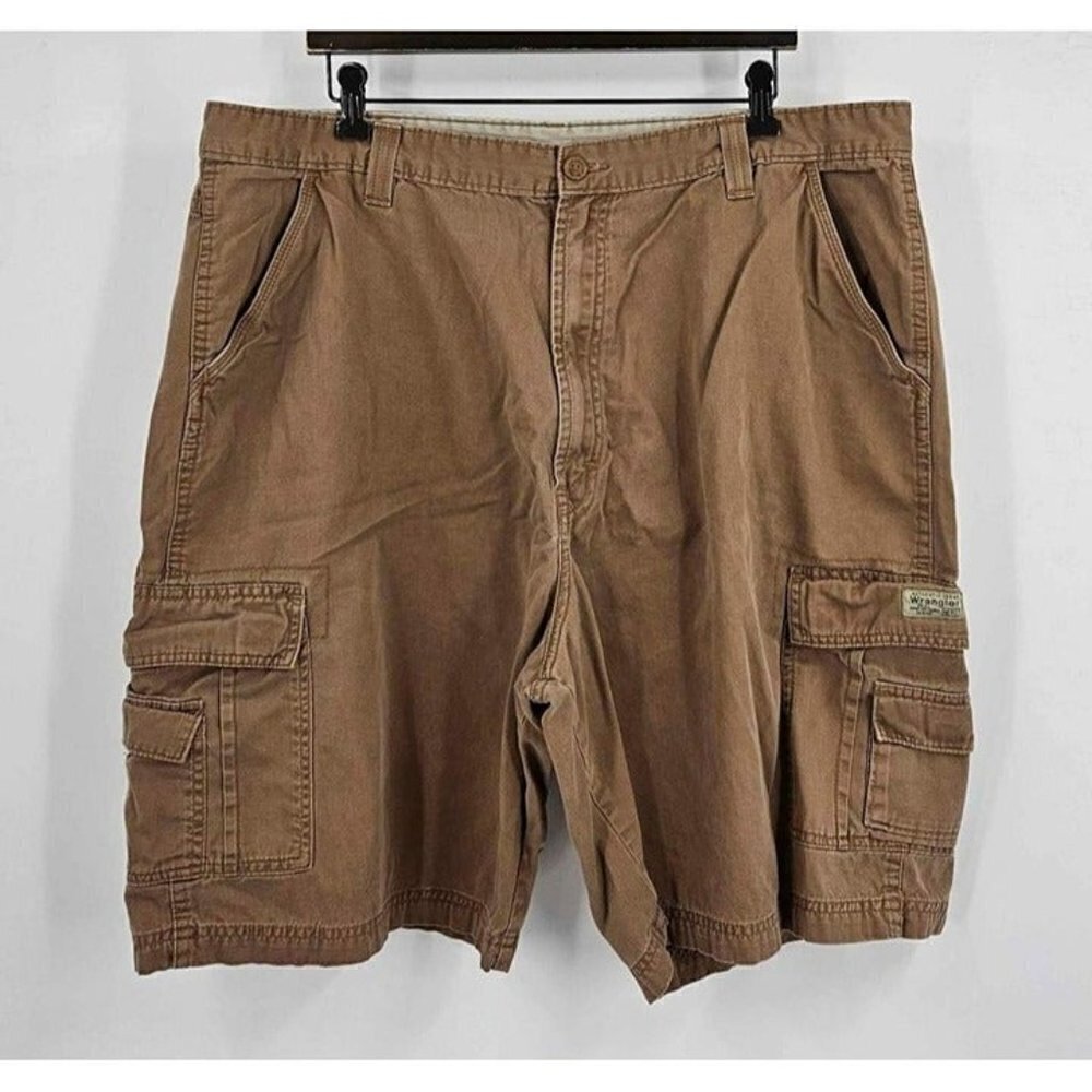 Wrangler Mens Camel Color Cargo Denim Shorts Sz 42